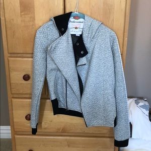 grey and black jacket